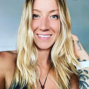 KORTNEYKTHRIFTS IS GOING LIVE! Like this listing to be notified.